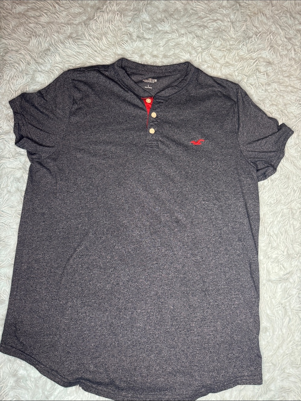 Hollister Men's Charcoal short sleeve Henley with Red Logo Accent. Large.  45